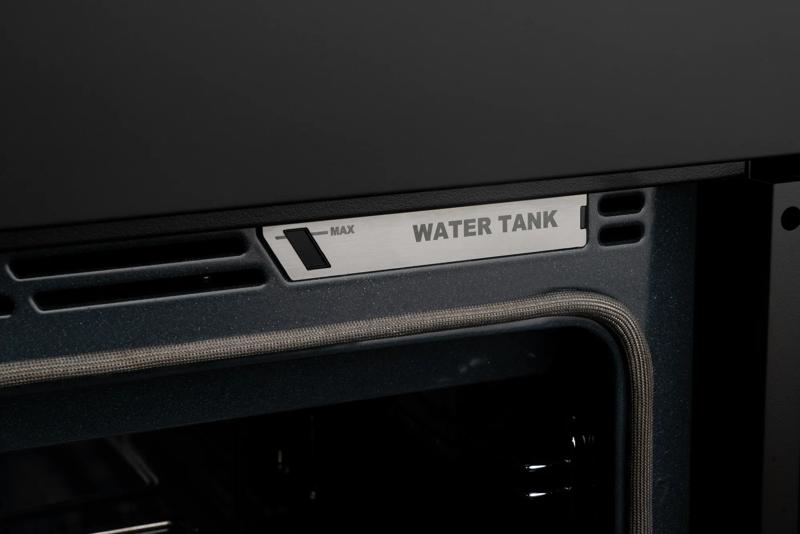 https://assets.bertazzoni.com/asset/3678af8d-2f9c-4832-a9ca-9bc334700f96/thumbnail/webimage-ZOA2025020G1463