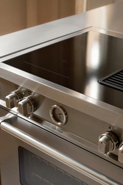 https://assets.bertazzoni.com/asset/449914c8-1ca9-483c-854d-19057921a5c5/thumbnail/webimage--Credits-Required-Adam-Helbauoui