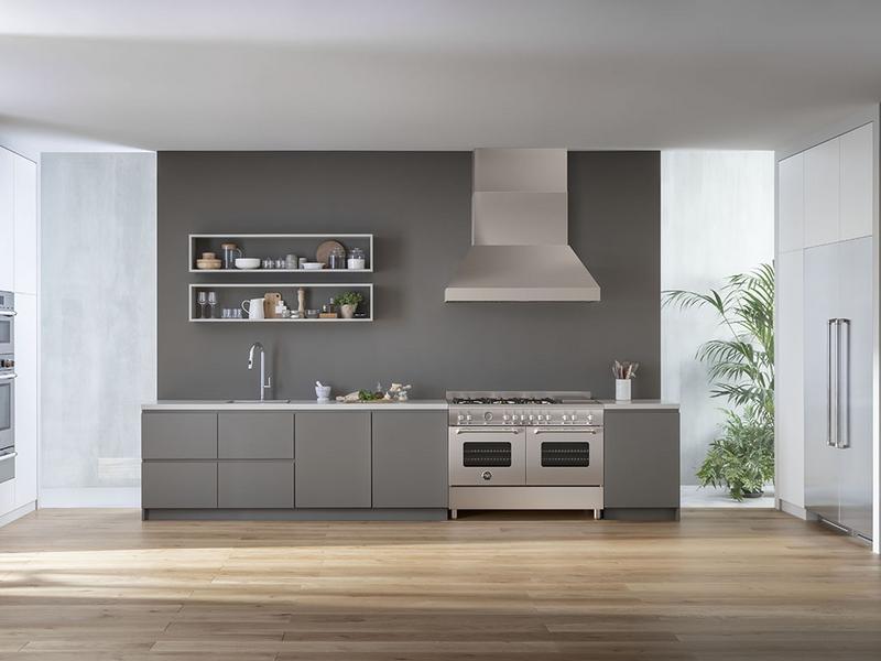 https://assets.bertazzoni.com/asset/56db0939-e84d-4b8b-bec2-c573f41844c5/thumbnail/webimage-_Q7I4716-_Q7I4720