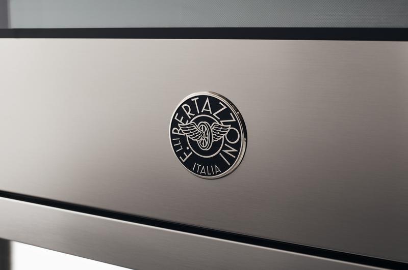 https://assets.bertazzoni.com/asset/8b06f14f-e5b8-489d-ab33-fa5edbc5fd82/thumbnail/webimage-BERTAZZONI13640