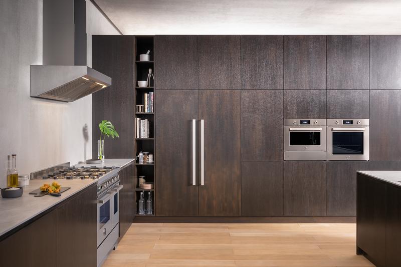 https://assets.bertazzoni.com/asset/9a6df465-2a4b-405b-9c3a-3ee8da3f6a2a/thumbnail/webimage-_F5I2333b