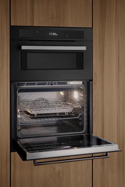 https://assets.bertazzoni.com/asset/a843e895-2399-452e-9dd2-92086ba251fc/thumbnail/webimage-Professional-Serie_Carbonio_NA_DEF-4