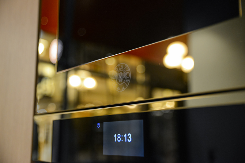 https://assets.bertazzoni.com/m/5f46aaa821b11c04/webimage-SHOWROOM-MILANO.png